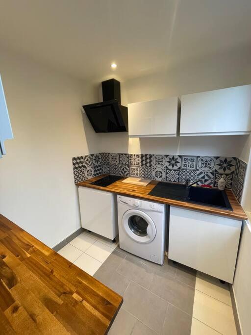 Le Sunny-Hyper Centre -Proche Gare - Paisible -Wifi Hd -Netflix-Ideal Couple Business Et Famille Niort Exterior foto